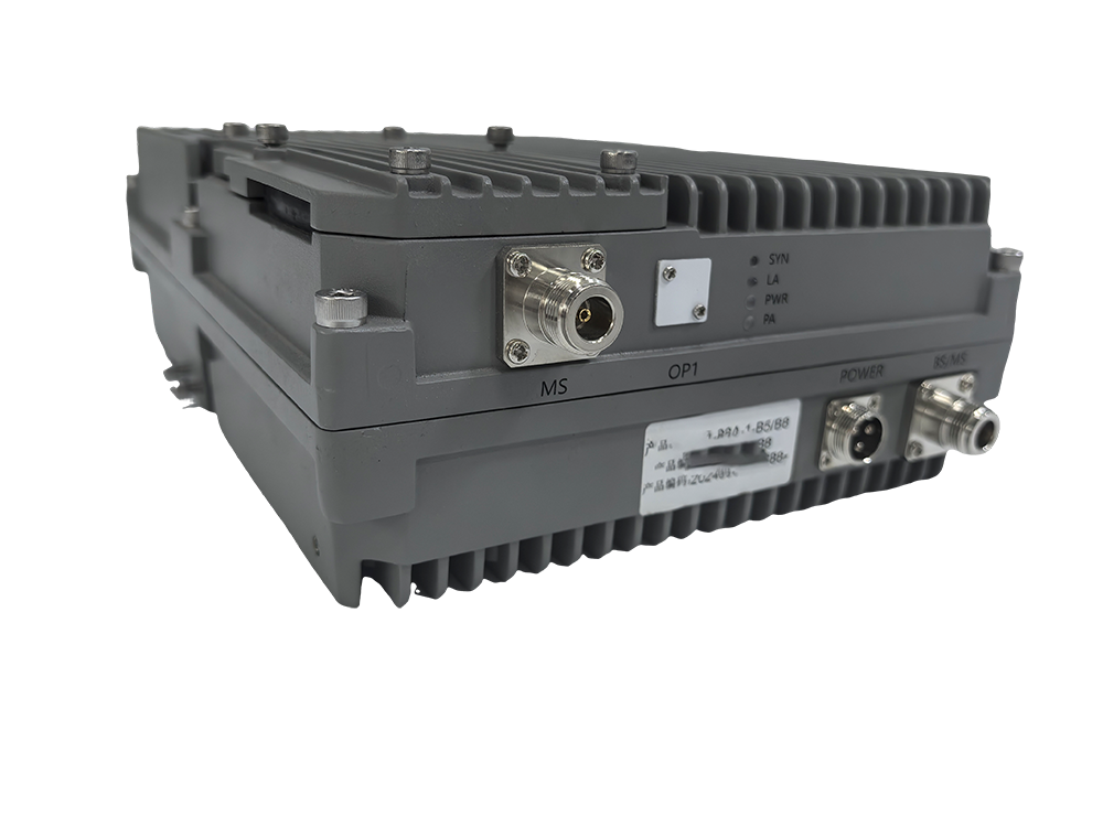  永川三频手机信号接收器2000㎡